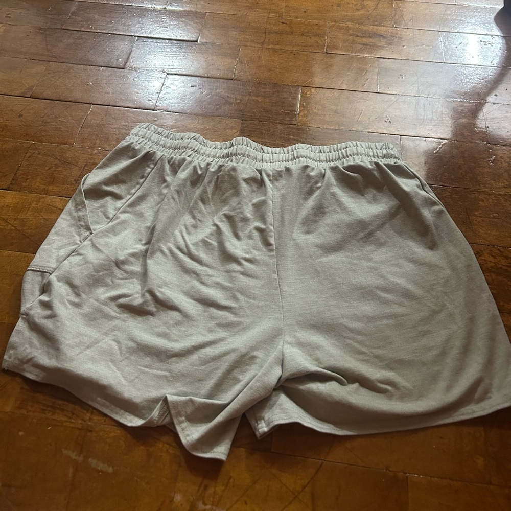 Athletic Works Women's Light Gray Athletic Shorts